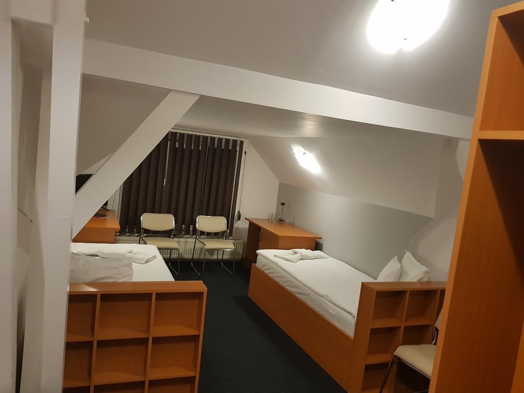 Prince Hotel Меркуря-Чук Экстерьер фото