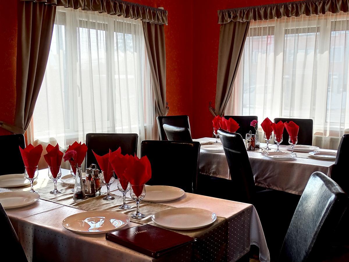 Prince Hotel Меркуря-Чук Экстерьер фото